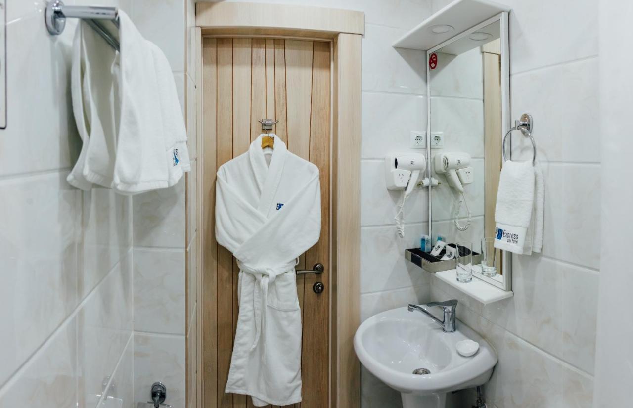 Express City Hotel Shymkent Bagian luar foto
